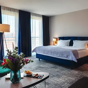 Center East Prenzlauer Berg By Ihg Szálloda Berlin